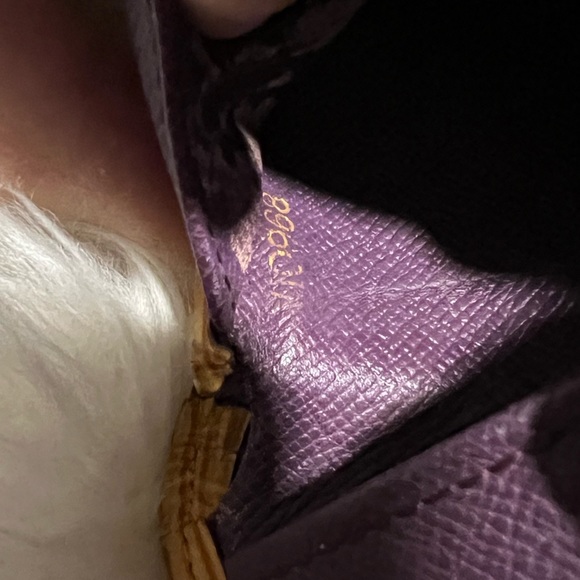 Authentic Yellow Epi bifold wallet - Picture 14 of 14